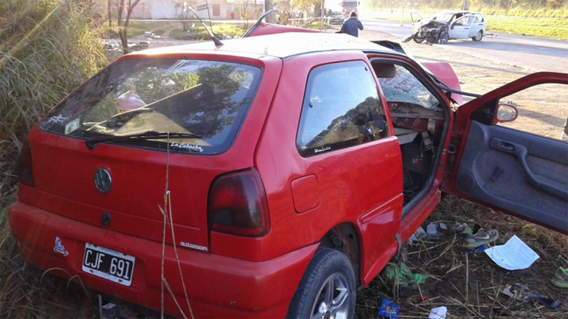 Un muerto en un violentísimo choque en Córdoba