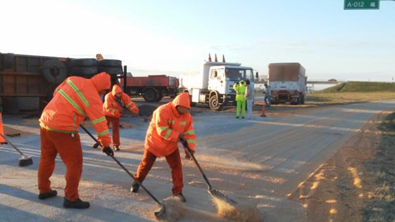 Choque múltiple en autopista Rosario-Buenos Aires
