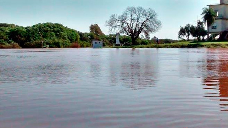 Los ríos  Uruguay y Paraná empezaron a bajar en algunos puntos de Corrientes