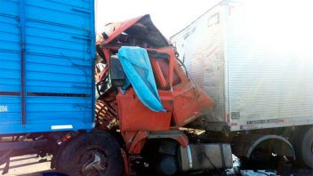 Segundo accidente en pocas horas: Camionero falleció en la ruta 12