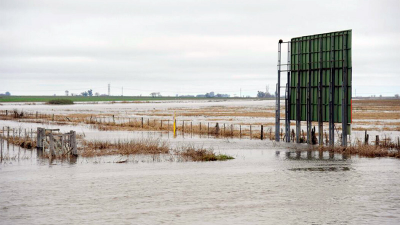 Campos inundados.