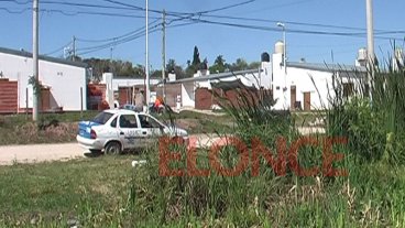 Una mujer denunció el robo de sus ahorros en dólares del interior de su casa