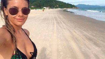 Bella y talentosa actriz lleva varias semanas de descanso en Brasil