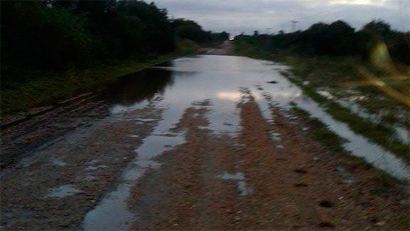 Ruta 28, camino a la escuela Agrot&eacute;cnica de Federal