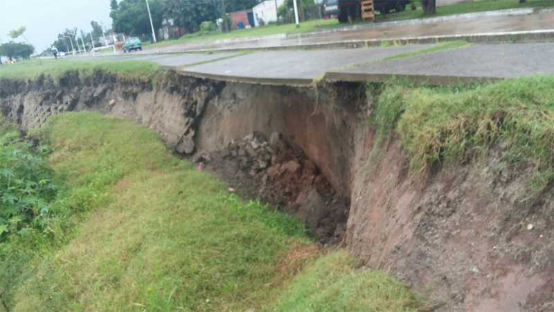 La barranca frente a barrio F&aacute;tima