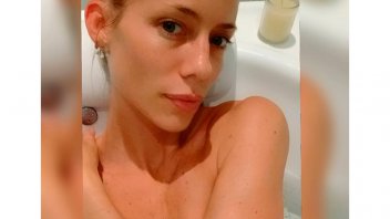 Nicole Neumann ratoneó con una foto muy sensual en la bañera