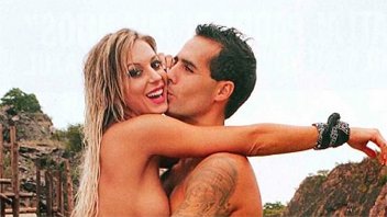 Noelia Marzol se animó a hacer topless abrazada a su novio y más