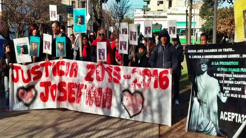 La familia de Josefina López reclamó justicia a un año del crimen de la joven