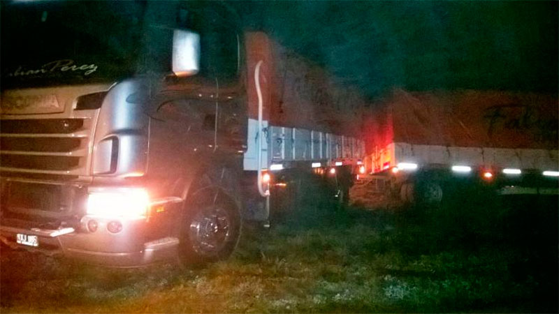 Despistó un camión que transportaba botellas de vinos sobre Ruta Nacional 127