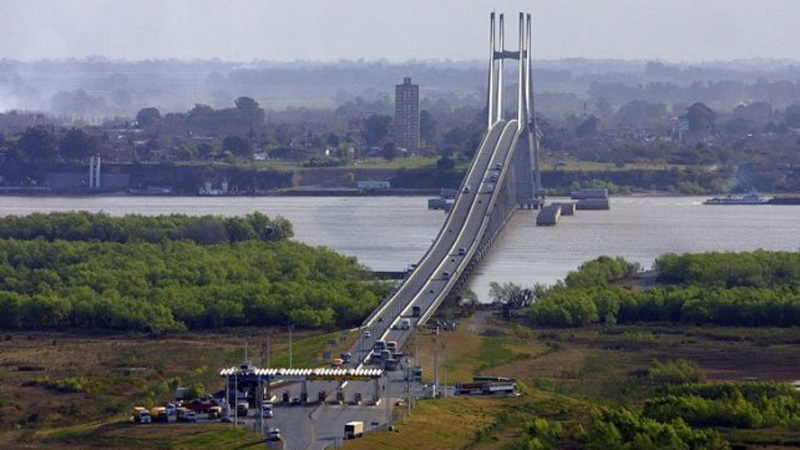 Puente Victoria-Rosario.