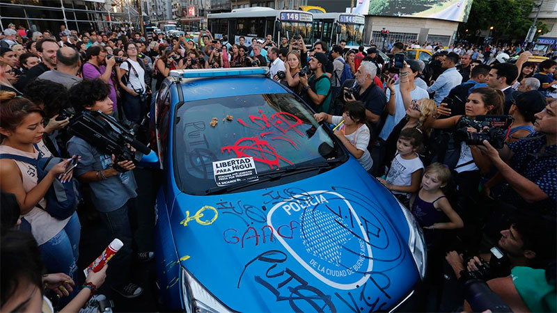 Se registraron incidentes durante el Tetazo en el Obelisco