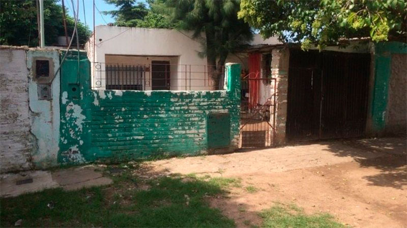 La casa donde hallaron a la nena enterrada. (Twitter/@igonzalezprieto)