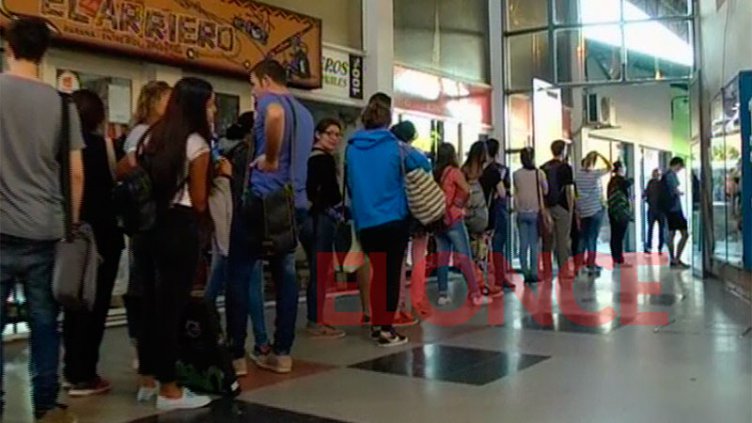 Irán a la Justicia por la prestación del servicio de transporte Paraná-Santa Fe