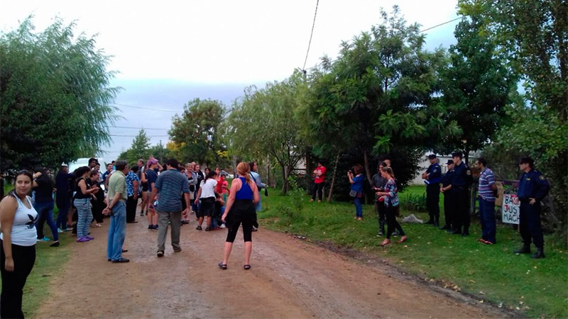 Nuevo escrache al juez que liber&oacute; a Wagner: Esta fue vez fue en Pueblo Belgrano