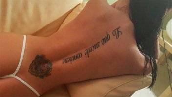 Topless e hilo dental: Morocha mostró sus nuevos tatuajes de una forma muy hot