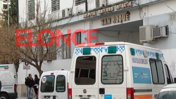 Niña cayó de una camioneta y se golpeó con el paragolpes: Está grave