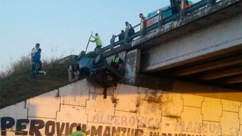 Un auto quedó