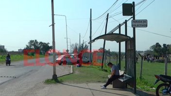 Por asaltos a alumnos, piden que recorrido de colectivos llegue hasta la escuela