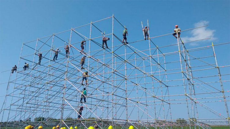 Comenzó el armado del predio donde se hará la Fiesta de Disfraces