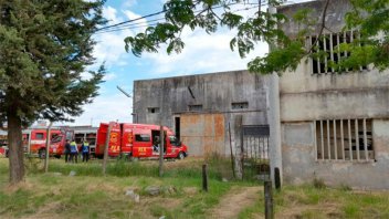 Encontraron un cadáver en el silo de una ex fábrica de Crespo