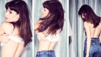 Las fotos de Violeta Urtizberea sacándose la remera hasta quedar en topless