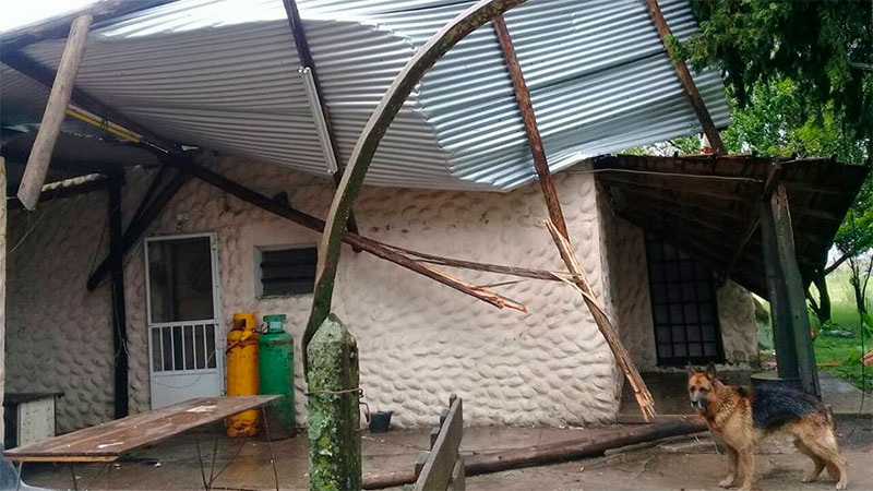 Fuertes ráfagas de viento causaron destrozos en la zona rural de Basavilbaso