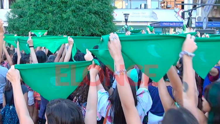 Esta tarde se realizará un pañuelazo en Paraná por el Derecho al Aborto Legal