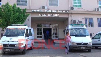 Una niña está grave tras caer de un auto en marcha