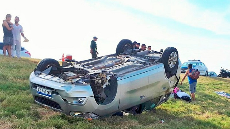 Un joven murió tras el vuelco de una camioneta que sufrió desperfecto mecánico