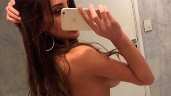 Topless y colaless: La nueva foto hot de Charlotte Caniggia