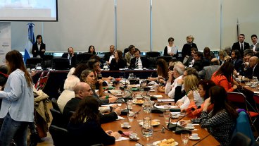 Proponen limitar artículo que permitiría abortar a adolescentes de 13 a 16 años