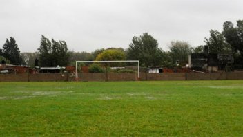 Llegó angustiado a jugar un partido de fútbol y falleció de un infarto