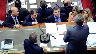 Tarifas: Cambiemos frustró intento opositor, pero aceptó debatir en Comisión