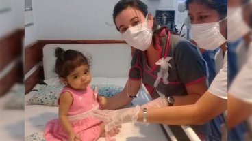 Se complicó la salud de la beba que recibió un trasplante de su tío adoptivo