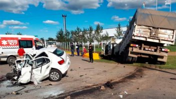 Choque dejó como saldo un muerto en Santa Fe: Impactantes imágenes
