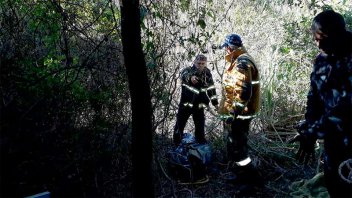 Hallaron el cuerpo de un hombre que habría caído desde una barranca de 20 metros