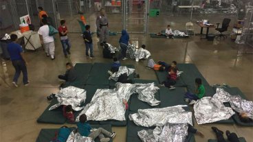 Fuerte repudio a Trump por separar familias inmigrantes y poner niños en jaulas