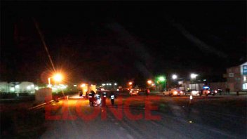 Un joven falleció tras fuerte choque entre una moto y una camioneta