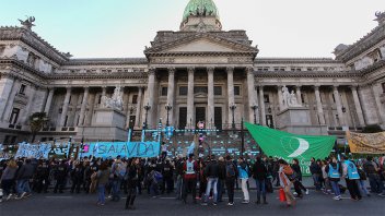 Despenalización del aborto: Qué costo tendría para el sistema de salud