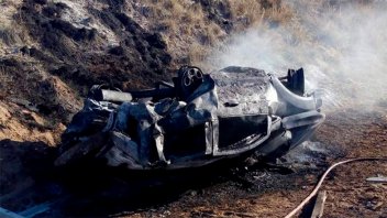 Cuatro muertos, entre ellos una niña, tras choque e incendio en ruta puntana