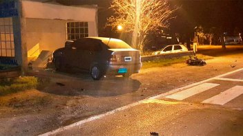 La identidad de motociclista fallecido y el estado de la joven que lo acompañaba