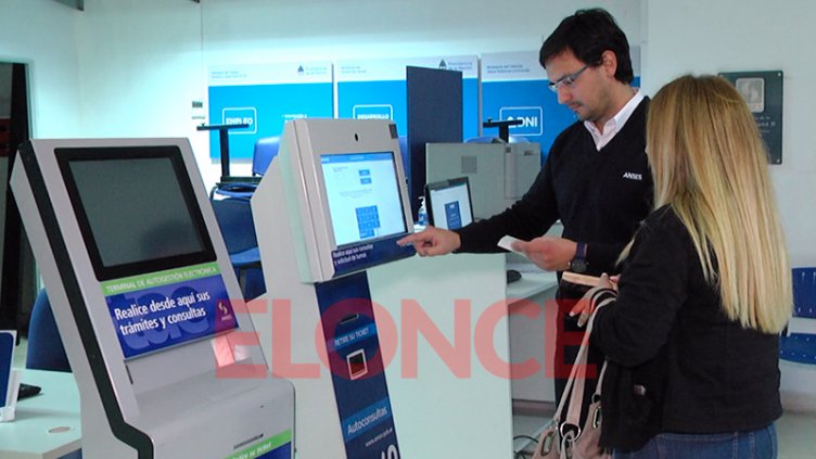 Jubilada contó cómo operan los estafadores que simulan ser empleados de Anses