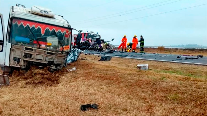 Son cinco los fallecidos tras violento accidente frontal en la Ruta 8