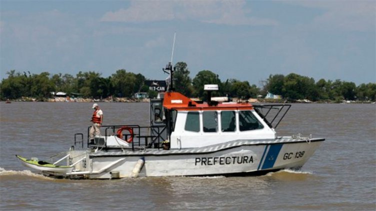 Hallan cadáver atado de pies y manos en zona de islas de Victoria