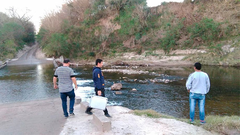 Tomaron muestras en Las Cuevas.