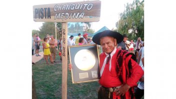 Falleció reconocido músico entrerriano al caer desplomado sobre el escenario