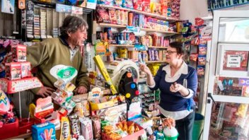 Le robaron $35.000 del kiosco y vecinos juntaron el dinero para que no cierre