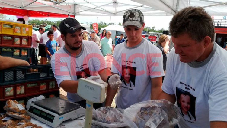 La comunidad se moviliza para que Renzo pueda ver: