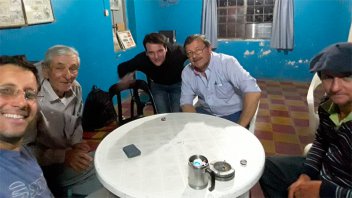 Tras una discusión, intendente entrerriano recibió un rebencazo por la espalda