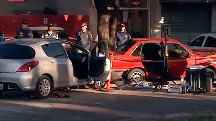 Secuestraron a joven en la puerta de una escuela y murió asfixiada en un auto